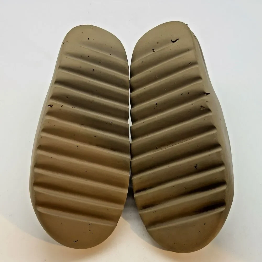 adidas Yeezy Slides Ochre Brown GW1931 Men's 12 Foam Sandals Beach Comfortcore